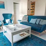 Апартаменты Aquamarine Sea View *
