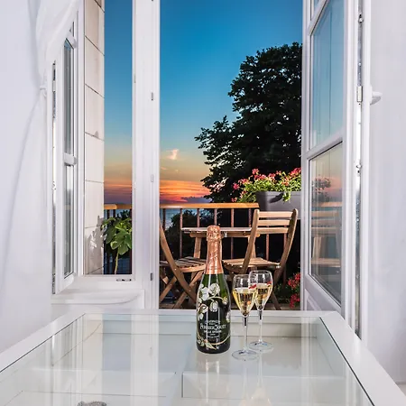 Aquamarine Sea View Apartmán