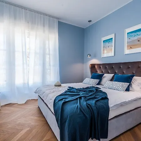 Apartment Aquamarine Sea View *