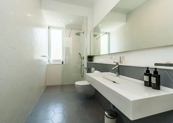 Aquamarine Sea View *