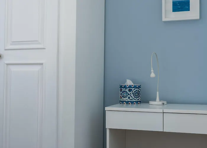 Aquamarine Sea View דירה